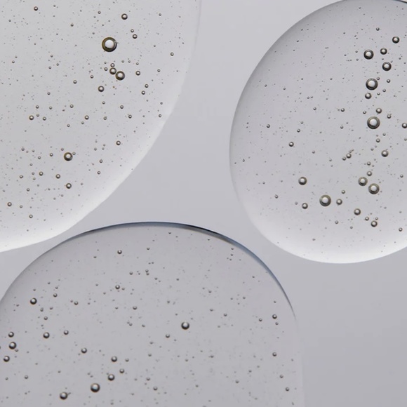 ALO Glow Oil + Magnesium Spray Duo - Picture 4 of 8